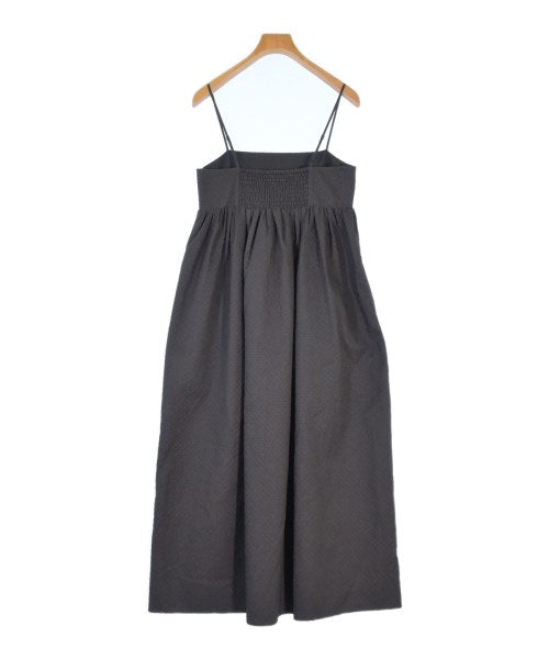 Mila Owen ชุดเดรส