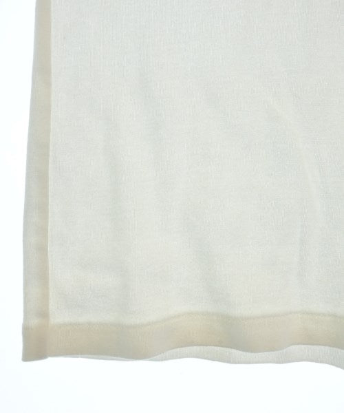 Mila Owen เสื้อยืด/เสื้อท็อปส์