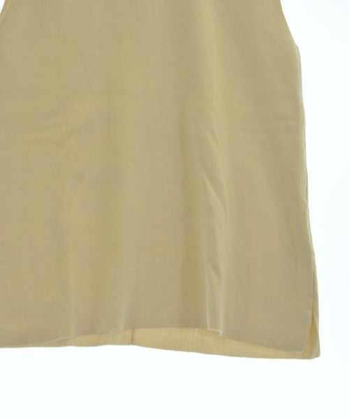Mila Owen เสื้อแขนกุด