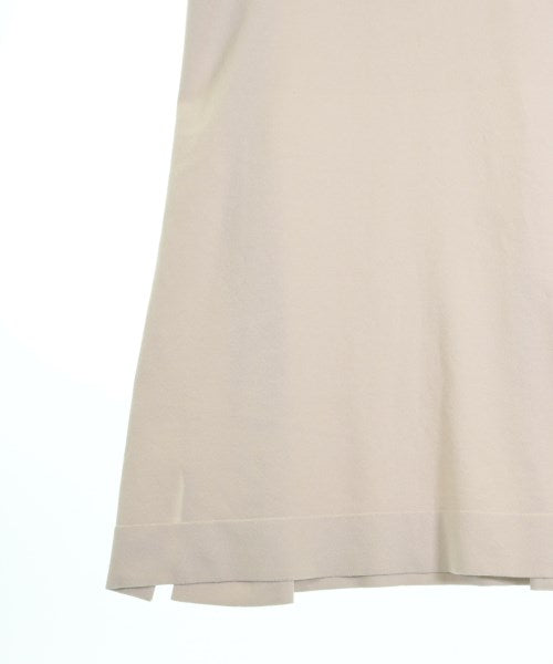 Mila Owen เสื้อแขนกุด