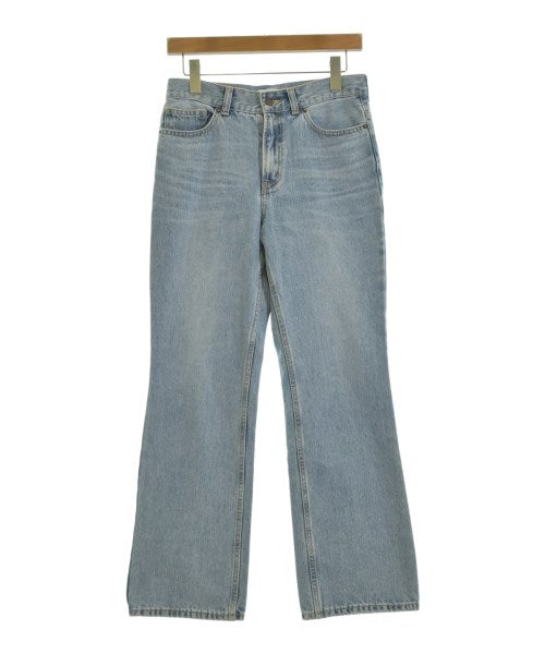 Mila Owen ยีนส์