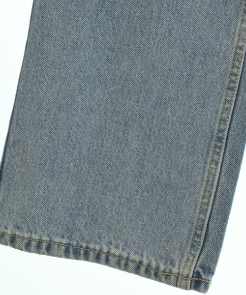 Mila Owen ยีนส์