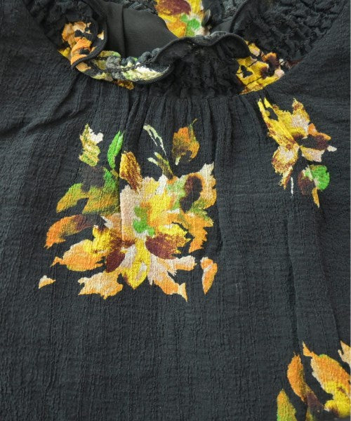 Mila Owen เสื้อสตรี