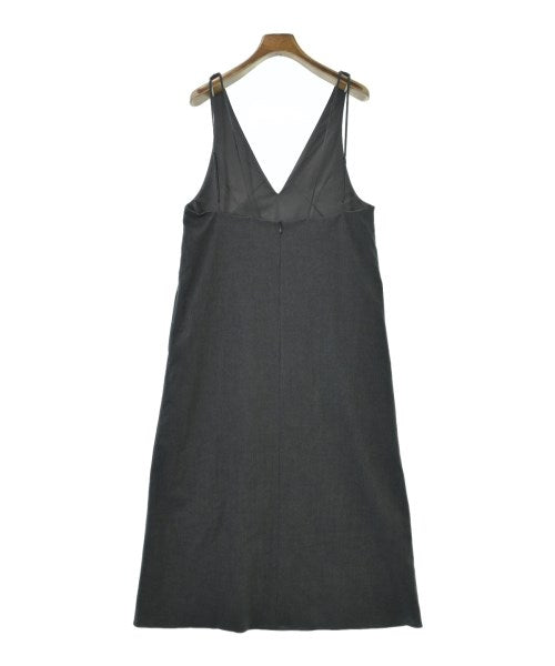 Mila Owen ชุดเดรส