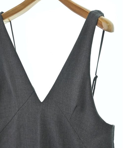 Mila Owen ชุดเดรส