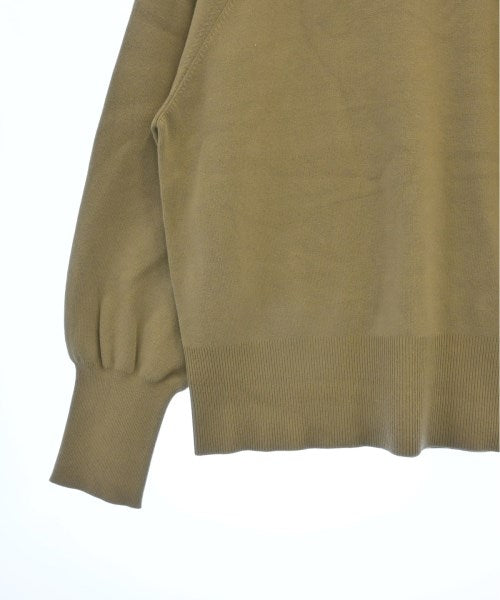 Mila Owen เสื้อกันหนาว