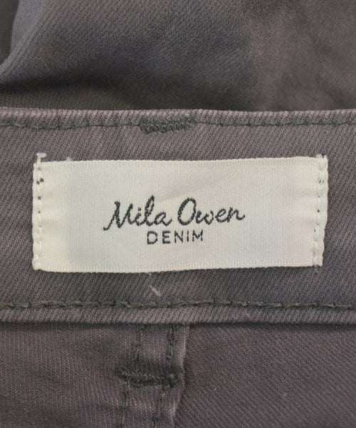 Mila Owen ยีนส์