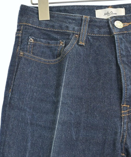 Mila Owen ยีนส์