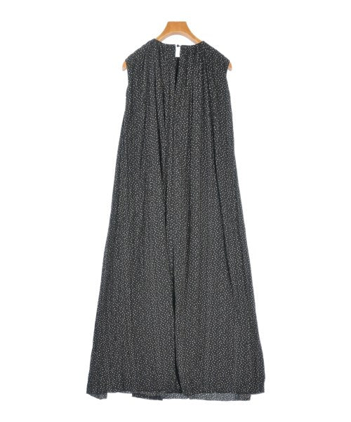 Mila Owen ชุดเดรส