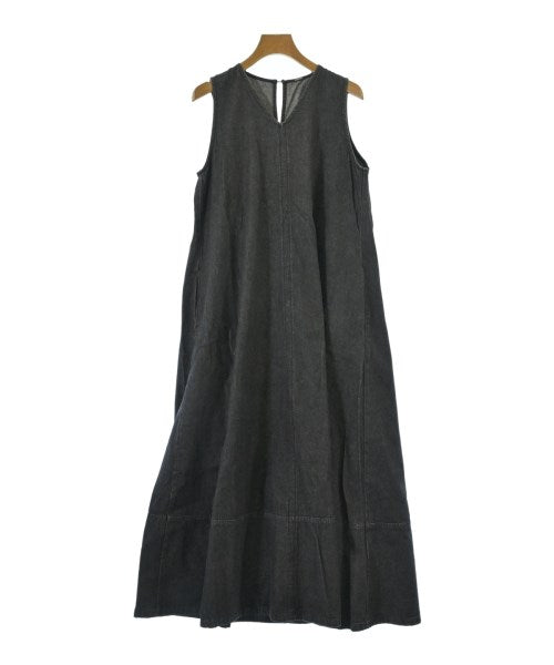 Mila Owen ชุดเดรส