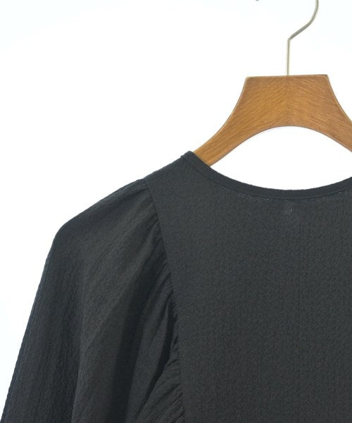 Mila Owen เสื้อสตรี