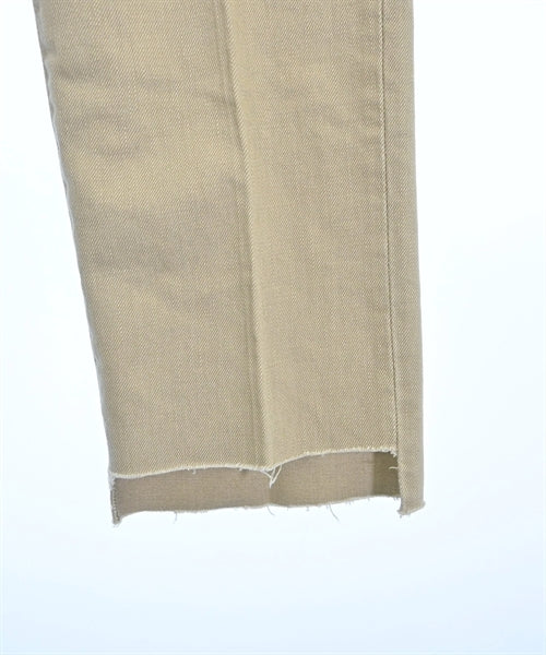 Mila Owen ยีนส์