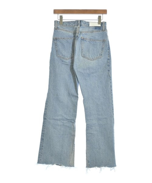 Mila Owen ยีนส์