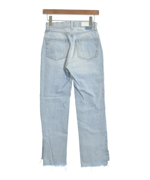 Mila Owen ยีนส์