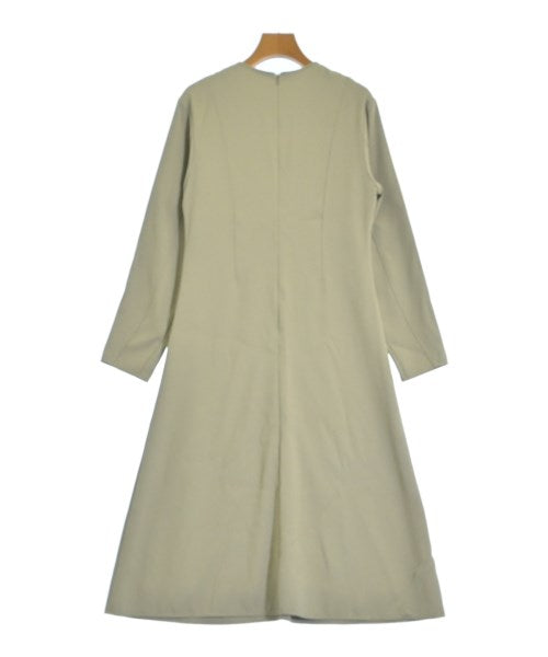 Mila Owen ชุดเดรส