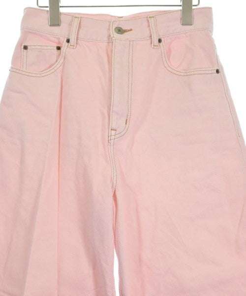 Mila Owen ยีนส์