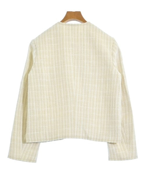 Mila Owen แจ็คเก็ตไม่มีปก