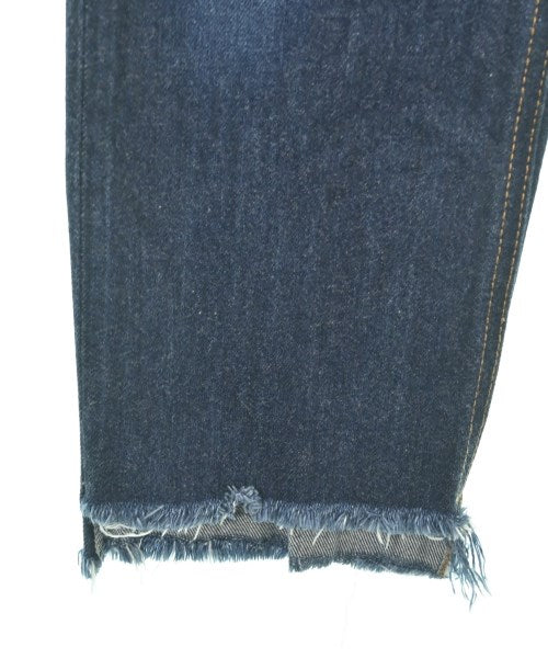 Mila Owen ยีนส์