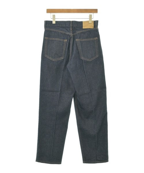 Mila Owen ยีนส์