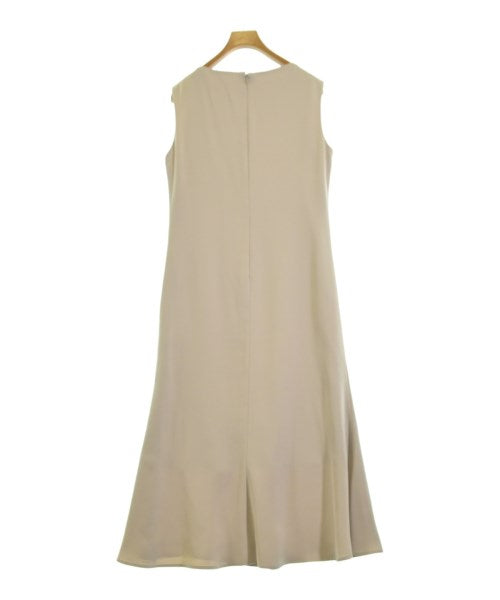 Mila Owen ชุดเดรส