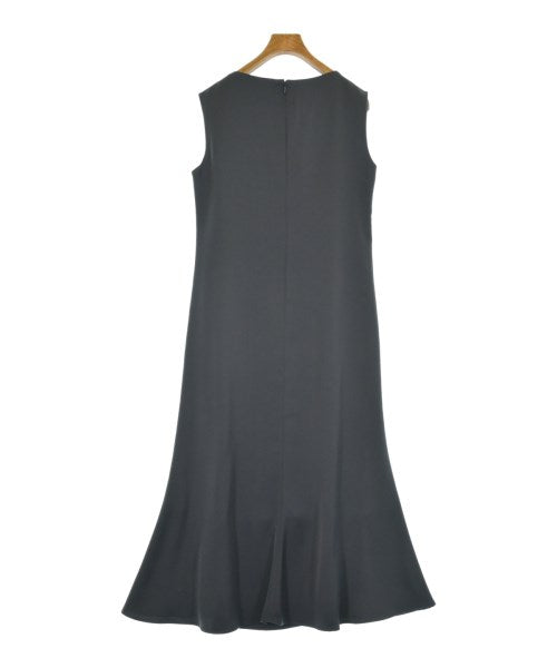 Mila Owen ชุดเดรส