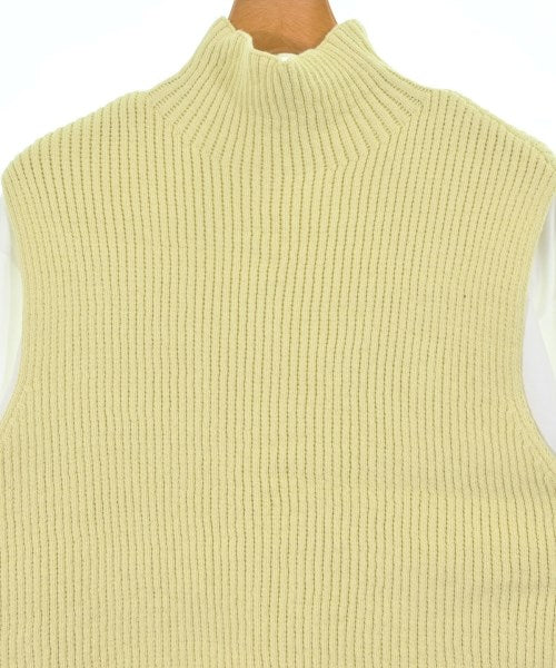 Mila Owen เสื้อกั๊ก