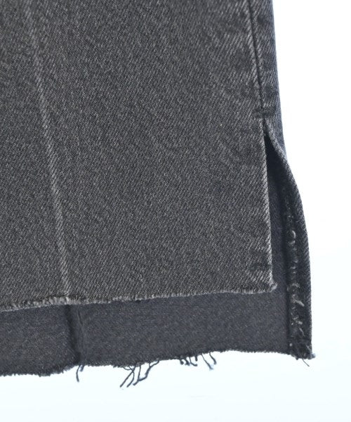 Mila Owen ยีนส์