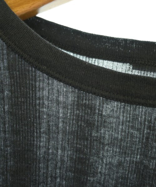 Mila Owen เสื้อยืด/เสื้อท็อปส์