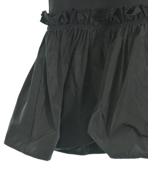 Mila Owen เสื้อยืด/เสื้อท็อปส์