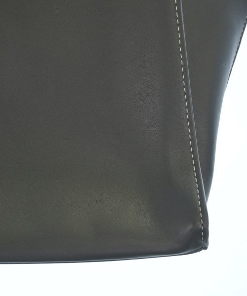 Mila Owen กระเป๋าถือขนาดใหญ่