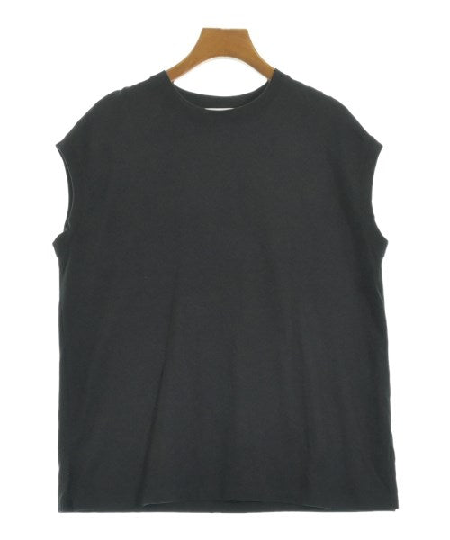 Mila Owen เสื้อยืด/เสื้อท็อปส์