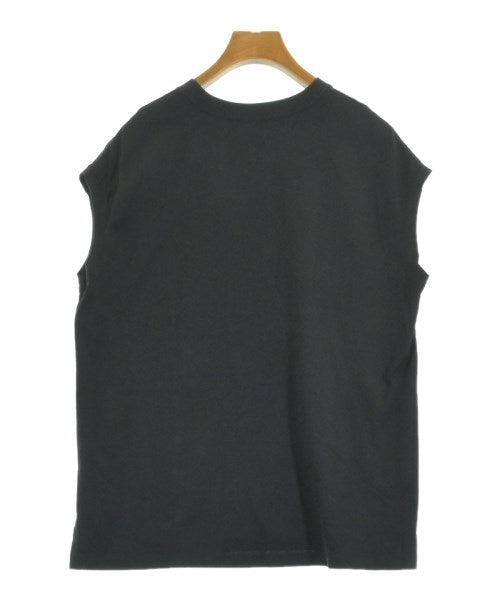 Mila Owen เสื้อยืด/เสื้อท็อปส์