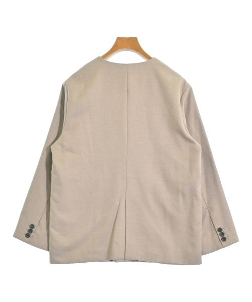 Mila Owen แจ็คเก็ต