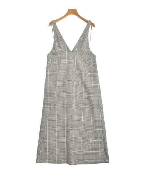 Mila Owen ชุดเดรส