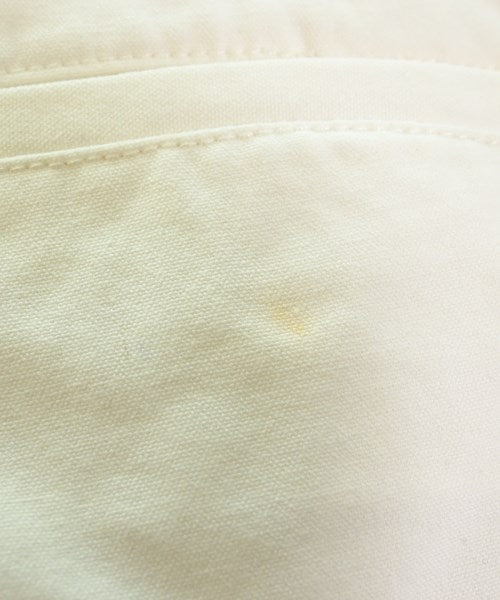 Mila Owen ยีนส์