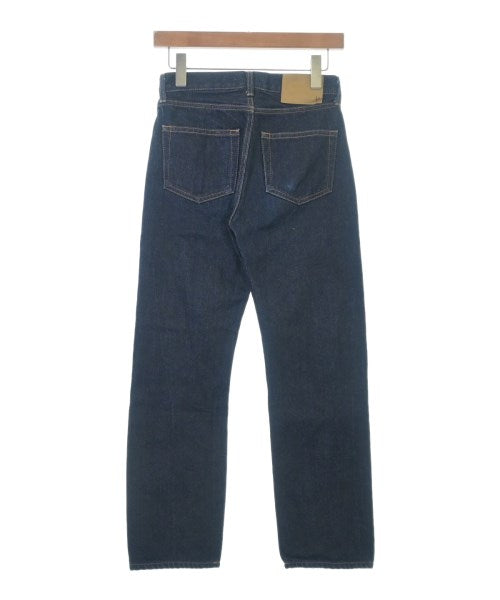 Mila Owen ยีนส์