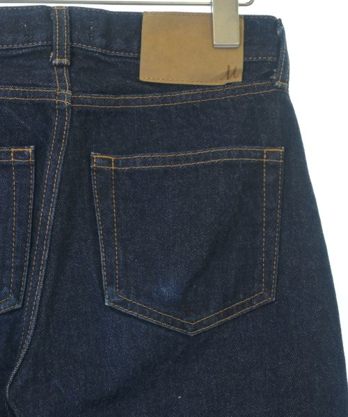 Mila Owen ยีนส์