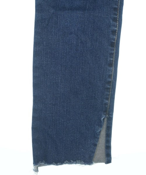 Mila Owen ยีนส์