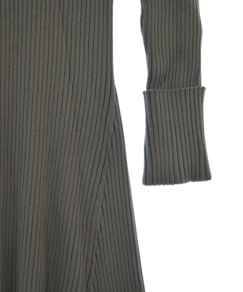 Mila Owen ชุดเดรส