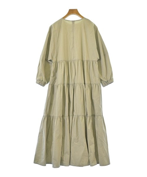 Mila Owen ชุดเดรส