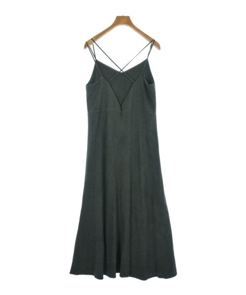 Mila Owen ชุดเดรส