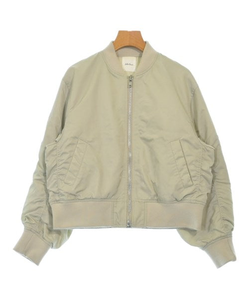 Mila Owen แจ็กเก็ตทหาร