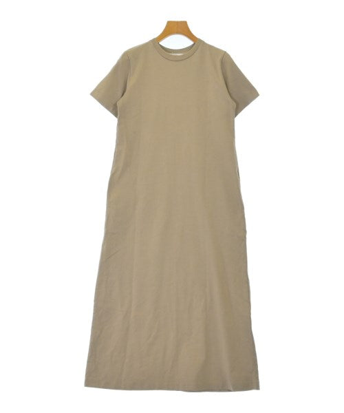 Mila Owen ชุดเดรส