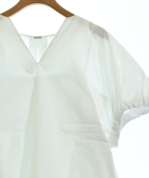 Mila Owen เสื้อลำลอง