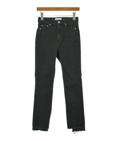 Mila Owen ยีนส์