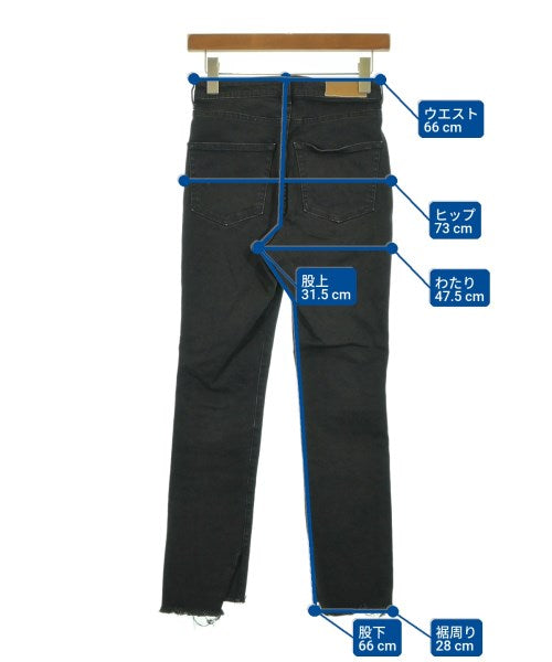 Mila Owen ยีนส์