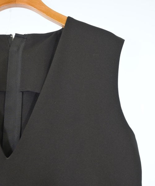 Mila Owen ชุดเดรส