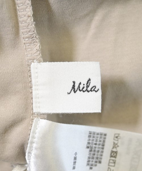 Mila Owen เสื้อยืด/เสื้อท็อปส์