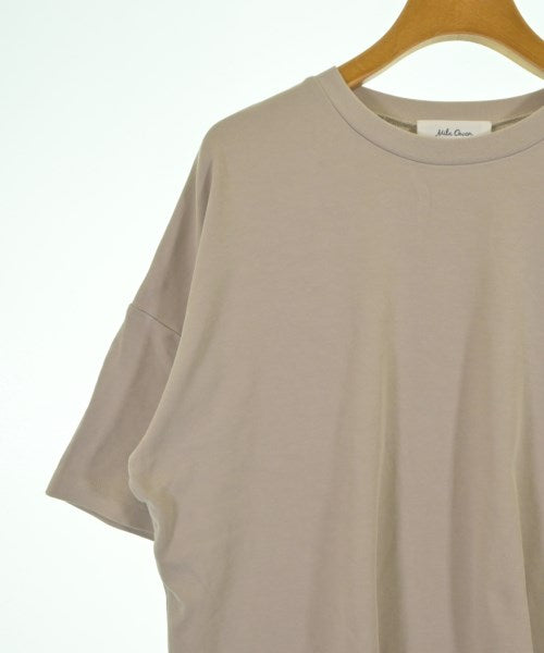 Mila Owen เสื้อยืด/เสื้อท็อปส์