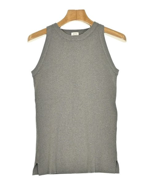 Mila Owen เสื้อแขนกุด